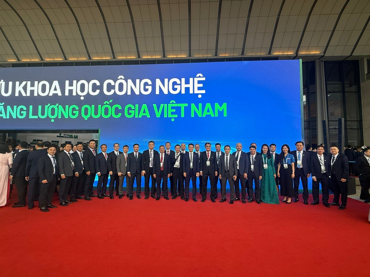  PTSC delegates attend the exhibition