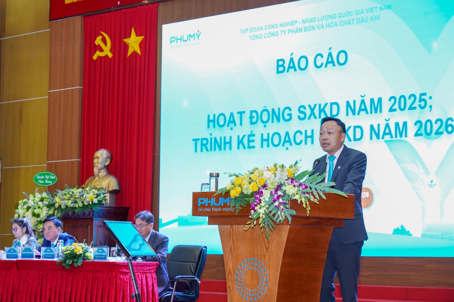 PVFCCo - Phú Mỹ đặt doanh thu 17.600 tỷ đồng và tăng tốc chuyển dịch xanh”
